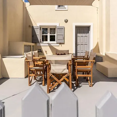 Ampelonas Executive Houses *