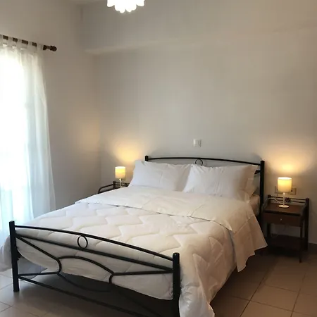 Ampelonas Executive Houses *