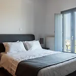 Ampelos Executive דירה