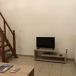 아파트 Ampelos Executive *