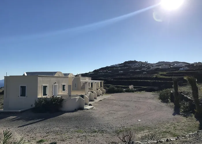 Ampelonas Executive Houses *