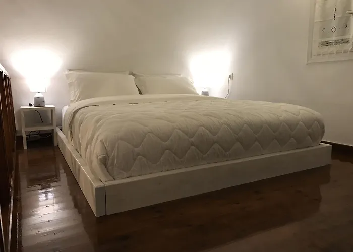 Ampelonas Executive Houses