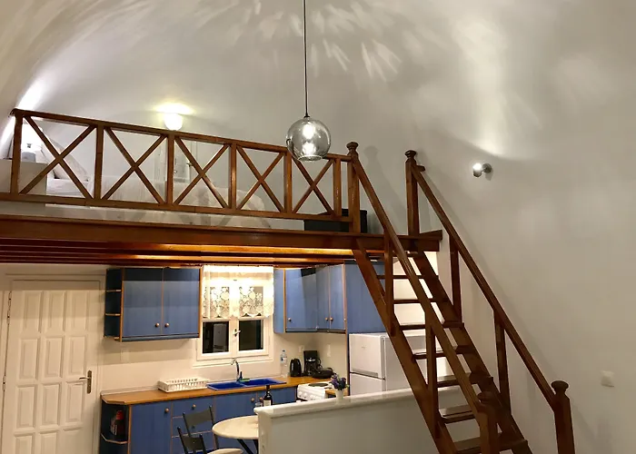 Ampelonas Executive Houses Apartment