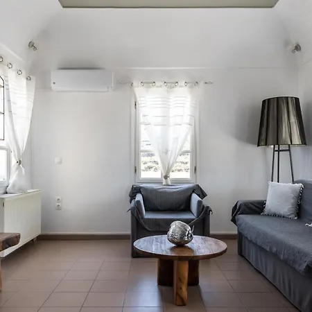 Ampelonas Executive Houses Apartment *