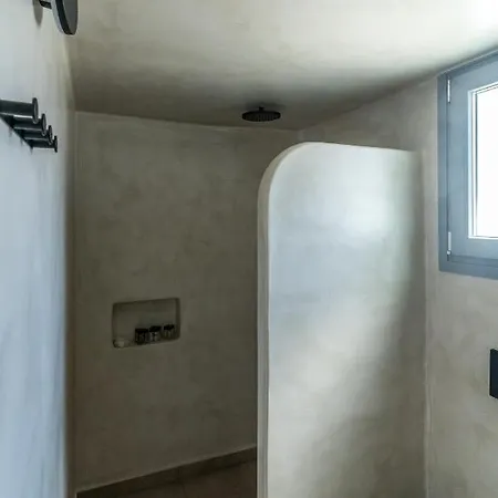 Ampelonas Executive Houses Apartment *