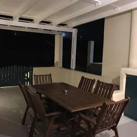 Ampelos Executive * Pýrgos